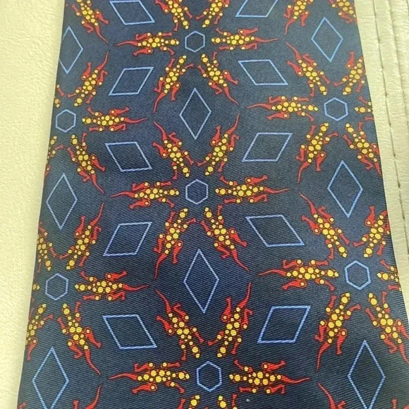 CHRISTIAN DIOR MONSIEUR Mens All Silk Tie - Picture 4 of 8